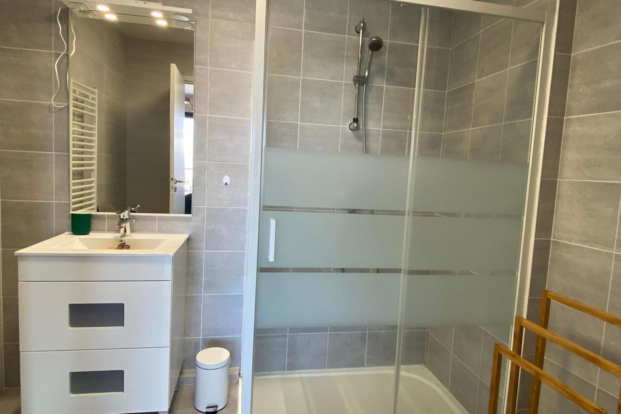06ci Beautiful T2 With Terrace - Appartement *